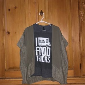 Diluted green shawl/ cardigan